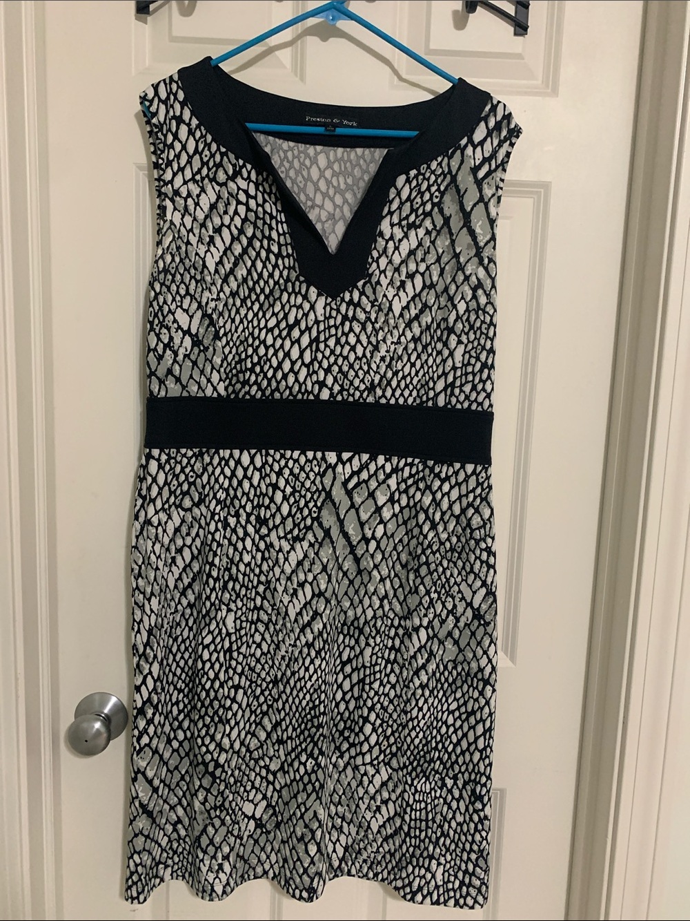 Preston & York Black and White Snake-Print V-Neck Midi Dress